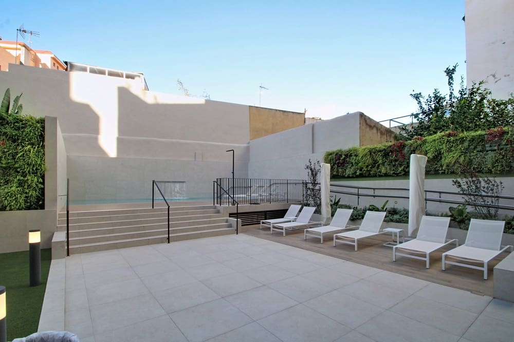 1 bedroom Flat for sale in Palma de Mallorca - € 599,000 (Ref: 9436477)