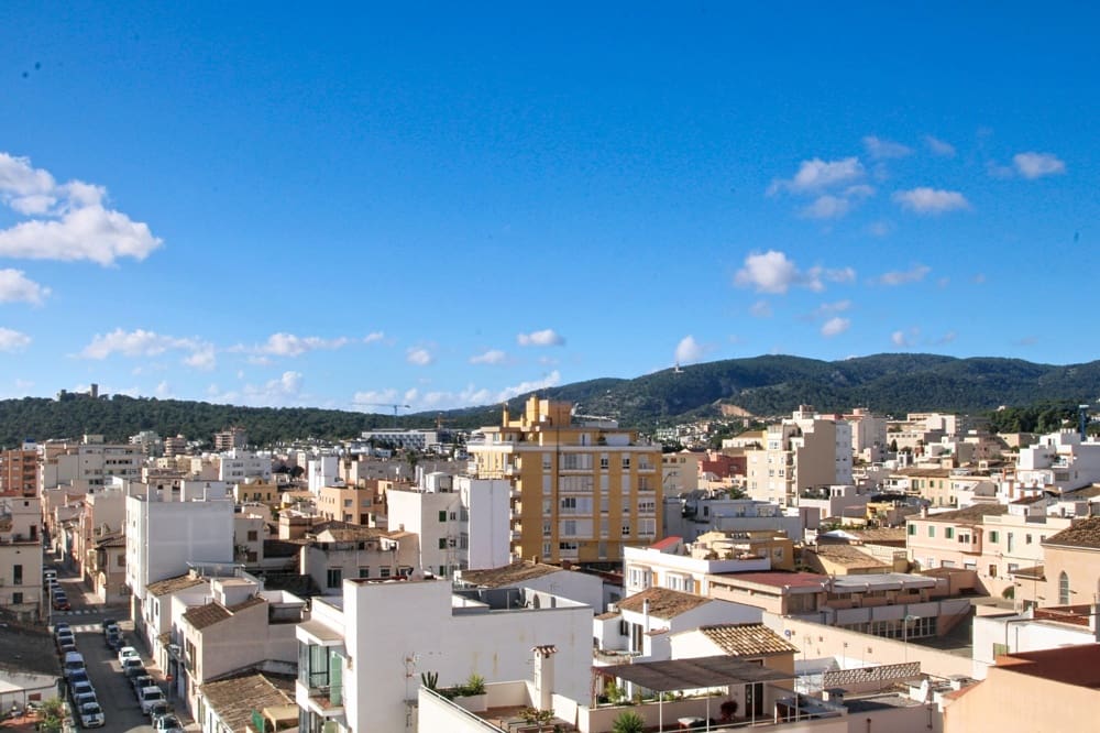 1 bedroom Flat for sale in Palma de Mallorca - € 599,000 (Ref: 9436477)