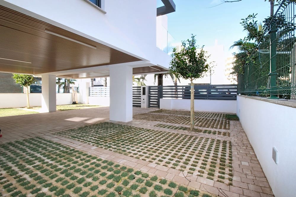 2 bedroom Penthouse for sale in L'Arenal / S'Arenal - € 1,450,000 (Ref: 9438819)