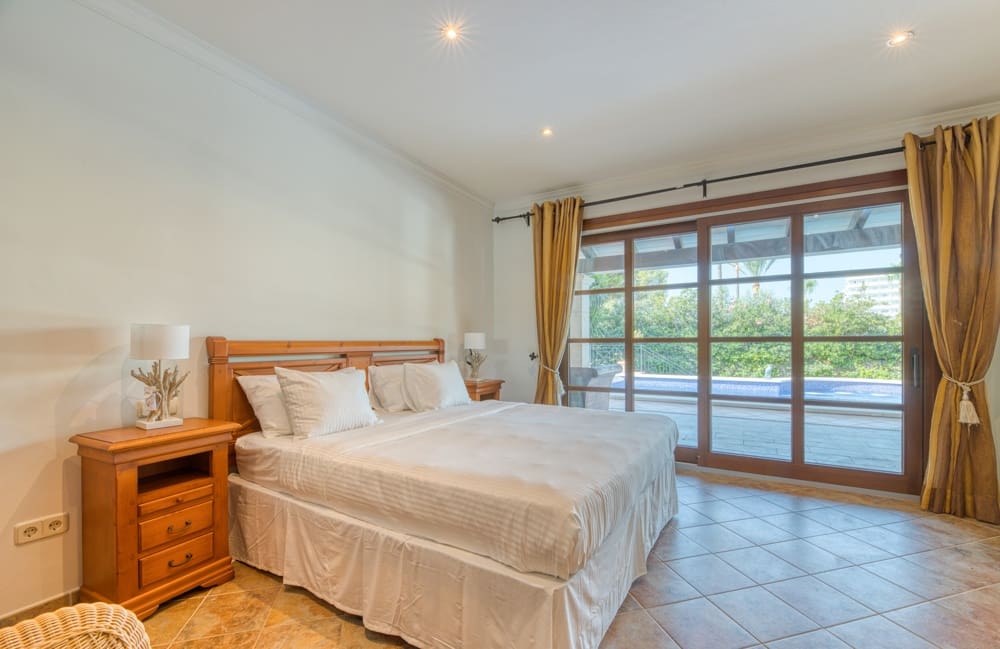 Chalet de 5 habitaciones en Palmanova en venta - 4.750.000 € (Ref: 9500757)