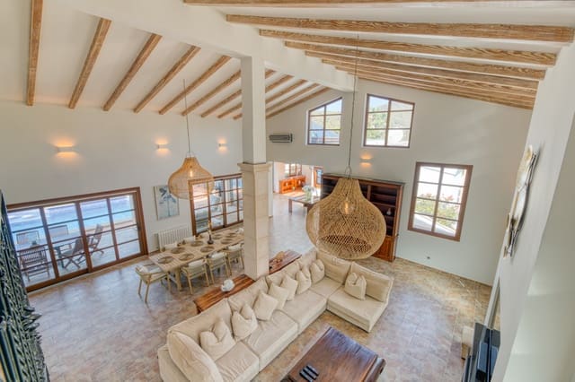 Chalet de 5 habitaciones en Palmanova, Calvià en venta - 4.750.000 € (Ref: 9500757)