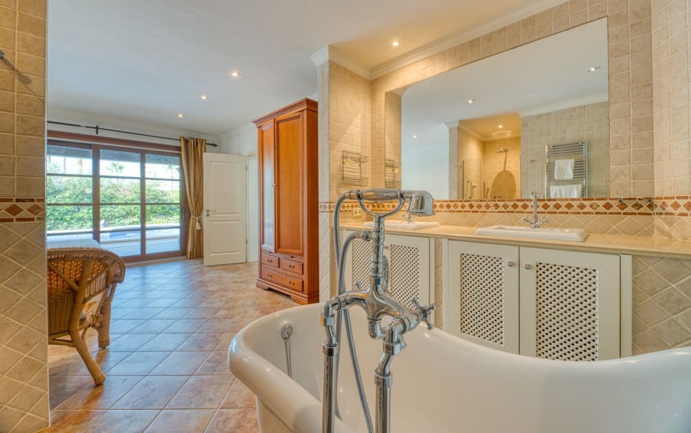 Chalet de 5 habitaciones en Palmanova en venta - 4.750.000 € (Ref: 9500757)