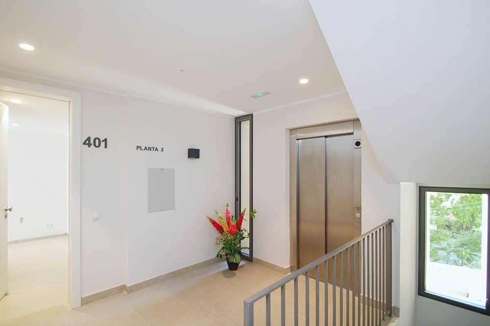 3 bedroom Flat for sale in Palma de Mallorca - € 2,890,000 (Ref: 9511401)