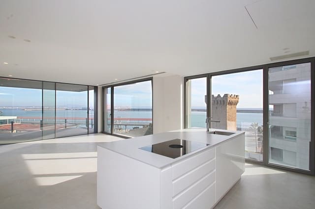 3 bedroom Flat for sale in Cort, Palma de Mallorca - € 2,890,000 (Ref: 9511401)