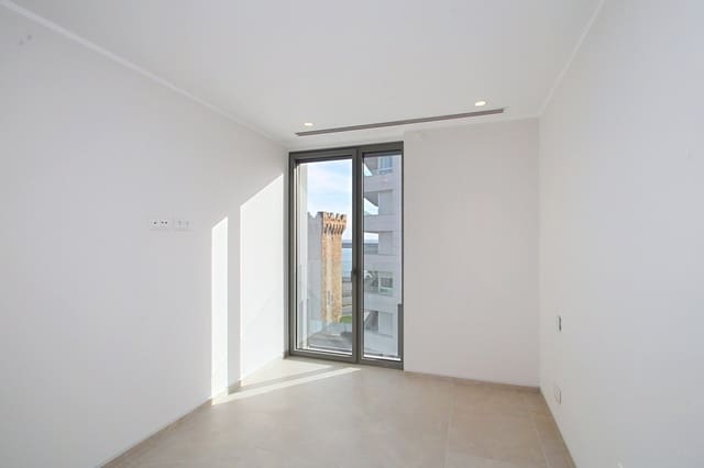 3 bedroom Flat for sale in Cort, Palma de Mallorca - € 2,890,000 (Ref: 9511401)