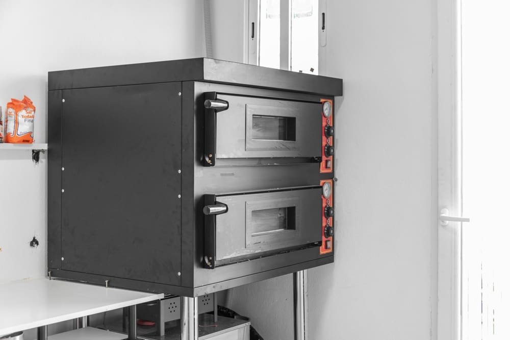 24 Zimmer Hotel zu verkaufen in L'Arenal / S'Arenal - 3.950.000 € (Ref: 9529020)