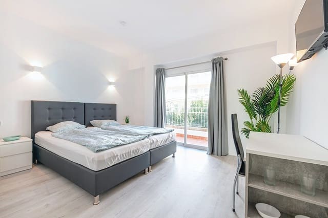 24 makuuhuone Hotelli myytävänä paikassa Llucmajor - 3 950 000 € (Ref: 9529020)