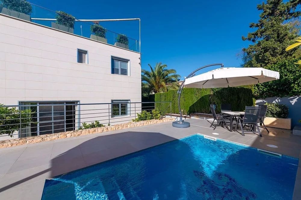 3 bedroom Townhouse for sale in Bellavista - € 1,550,000 (Ref: 9629270)