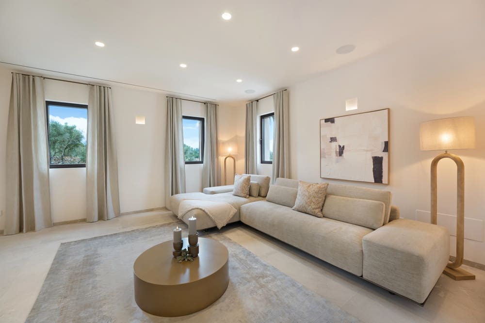 4 bedroom Villa for sale in Santanyi - € 3,900,000 (Ref: 9675097)