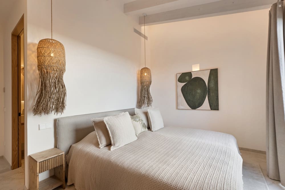 4 bedroom Villa for sale in Santanyi - € 3,900,000 (Ref: 9675097)