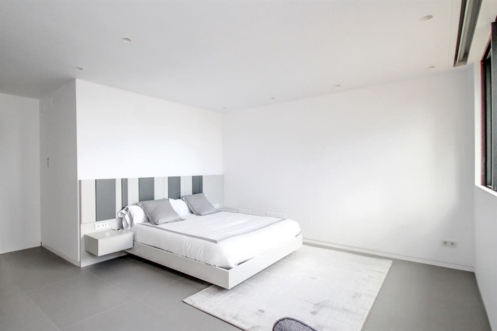 4 bedroom Townhouse for sale in Palma de Mallorca - € 8,200,000 (Ref: 9699788)