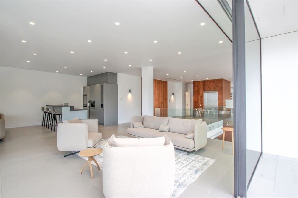 4 bedroom Townhouse for sale in Palma de Mallorca - € 8,200,000 (Ref: 9699788)