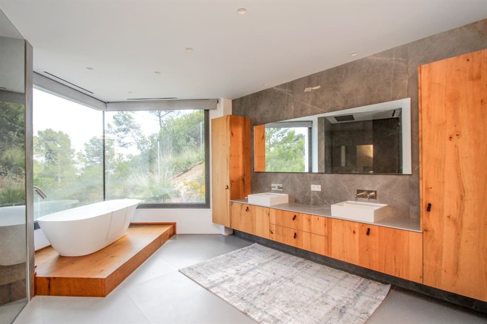 4 bedroom Townhouse for sale in Palma de Mallorca - € 8,200,000 (Ref: 9699788)