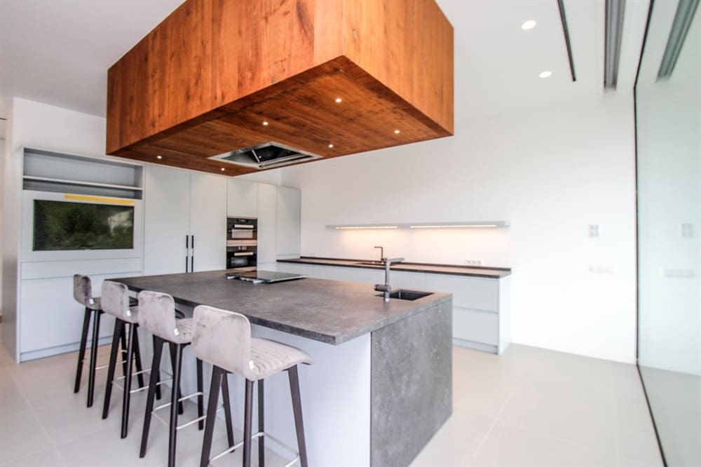 4 bedroom Townhouse for sale in Palma de Mallorca - € 8,200,000 (Ref: 9699788)