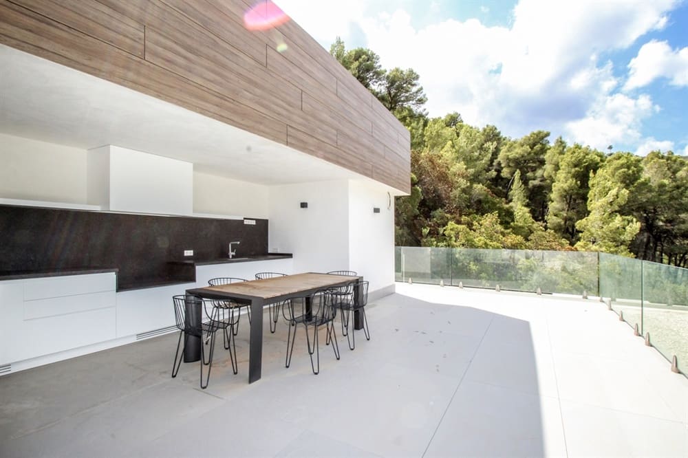 4 bedroom Townhouse for sale in Palma de Mallorca - € 8,200,000 (Ref: 9699788)