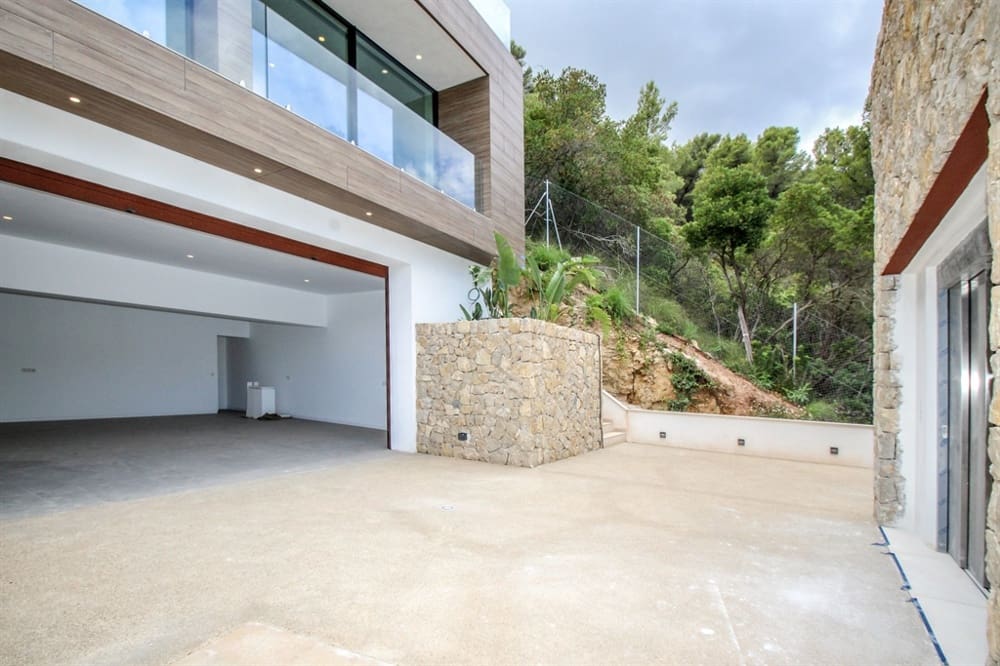 4 bedroom Townhouse for sale in Palma de Mallorca - € 8,200,000 (Ref: 9699788)