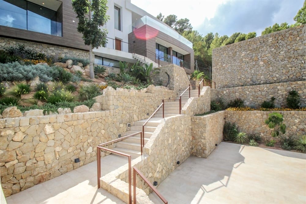 4 bedroom Townhouse for sale in Palma de Mallorca - € 8,200,000 (Ref: 9699788)