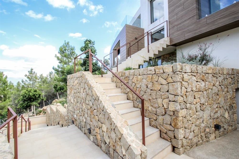 4 bedroom Townhouse for sale in Palma de Mallorca - € 8,200,000 (Ref: 9699788)