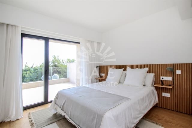 2 bedroom Flat for sale in Santa Catalina, Palma de Mallorca - € 1,300,000 (Ref: 9699801)