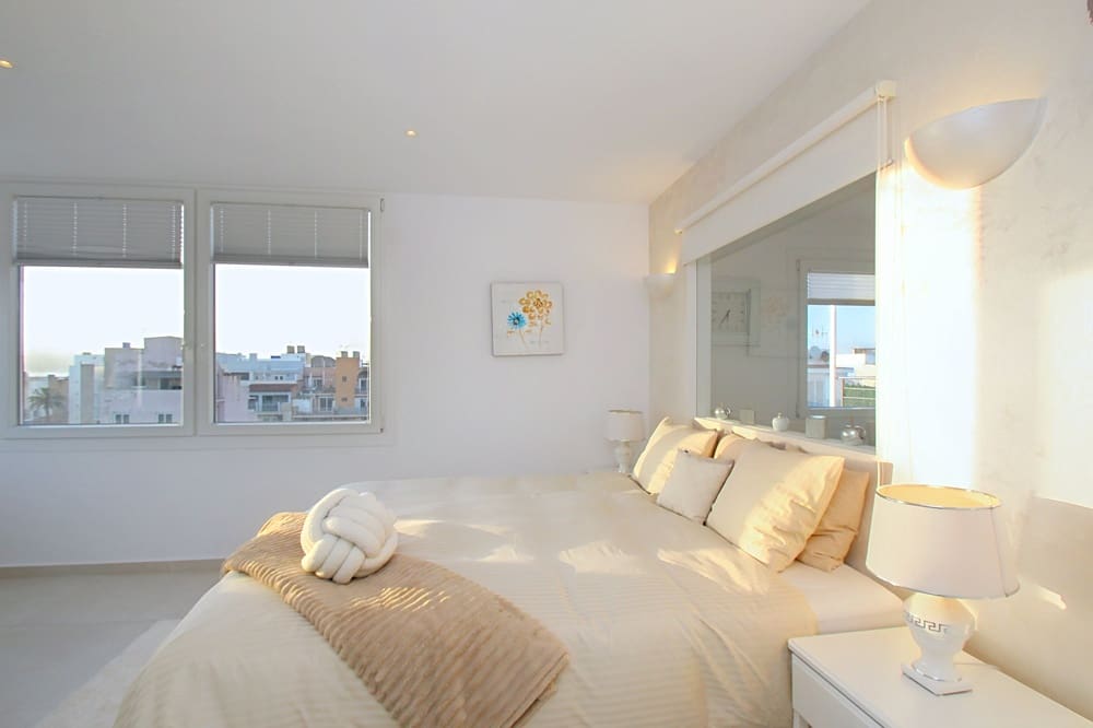 1 bedroom Penthouse for sale in Palma de Mallorca - € 470,000 (Ref: 9727520)