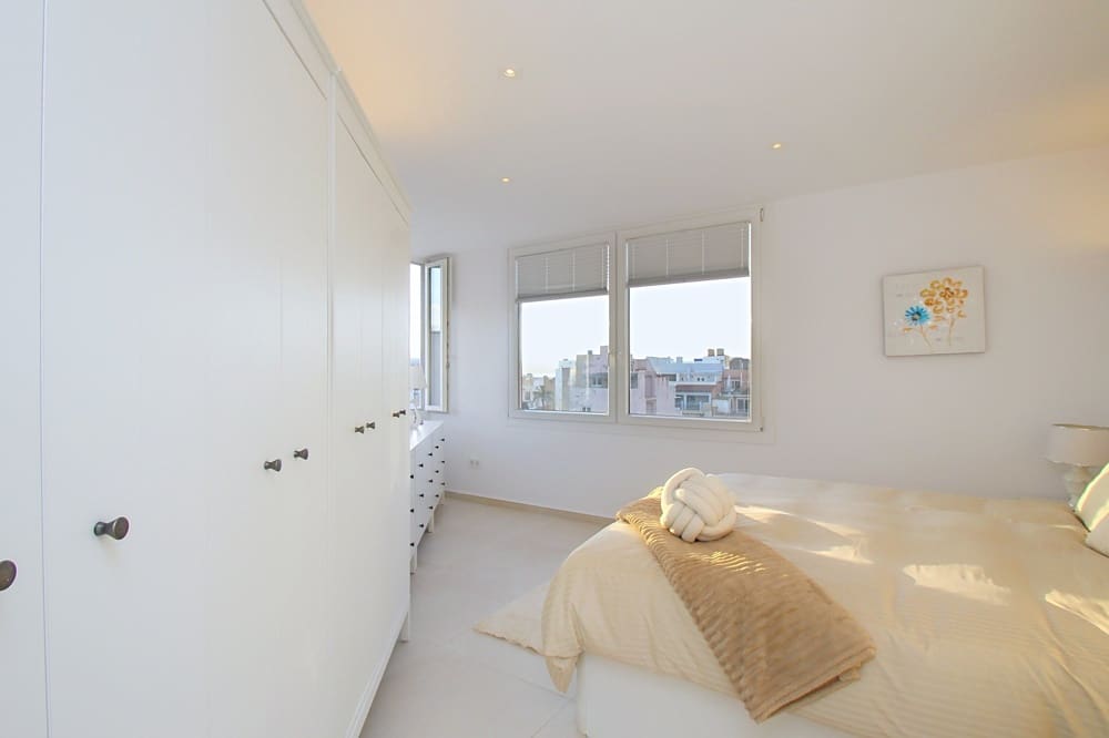 1 bedroom Penthouse for sale in Palma de Mallorca - € 470,000 (Ref: 9727520)