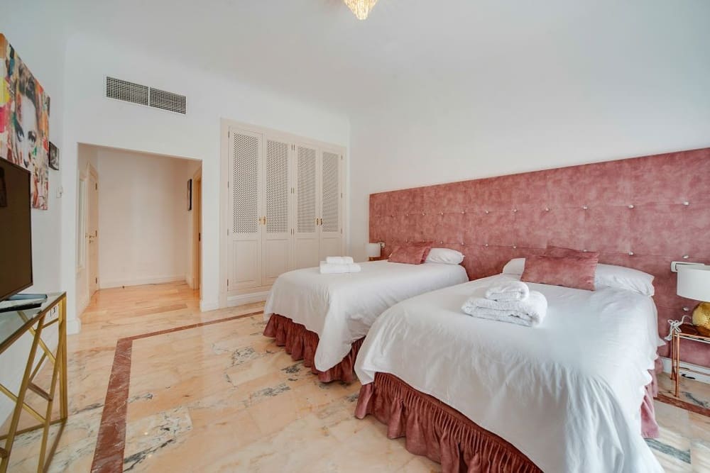 6 bedroom Villa for sale in Son Vida - € 4,444,000 (Ref: 9733768)