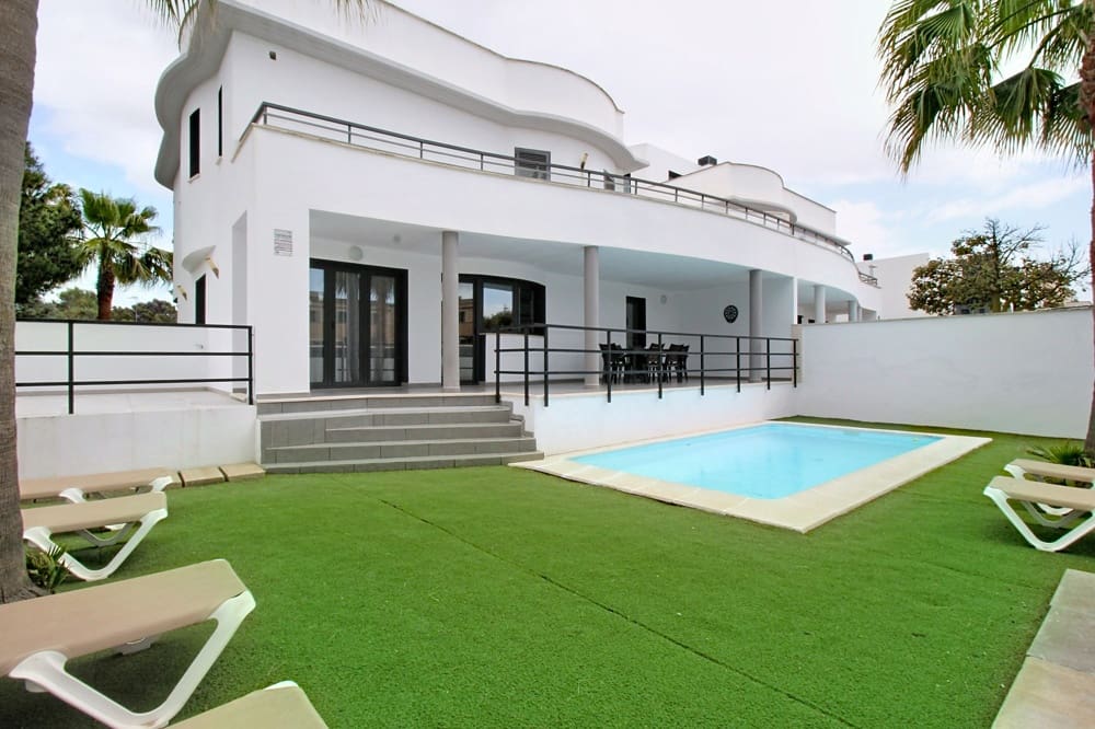7 bedroom Villa for sale in Can Pastilla - € 1,600,000 (Ref: 9789423)