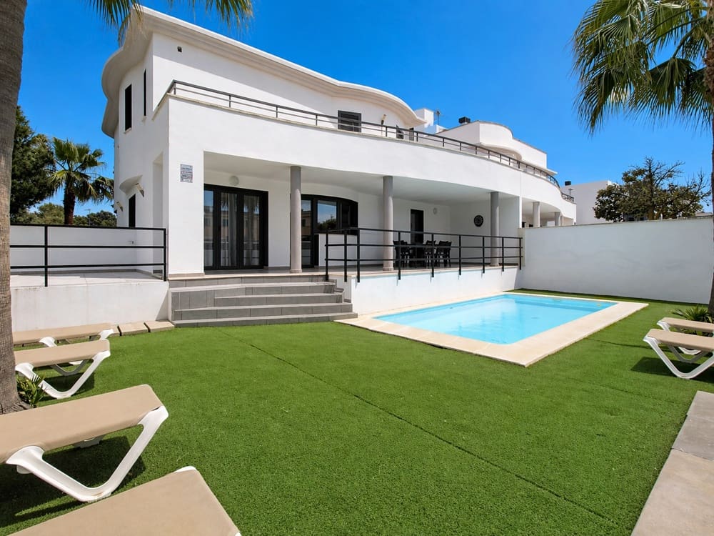 7 bedroom Villa for sale in Can Pastilla - € 1,600,000 (Ref: 9789423)