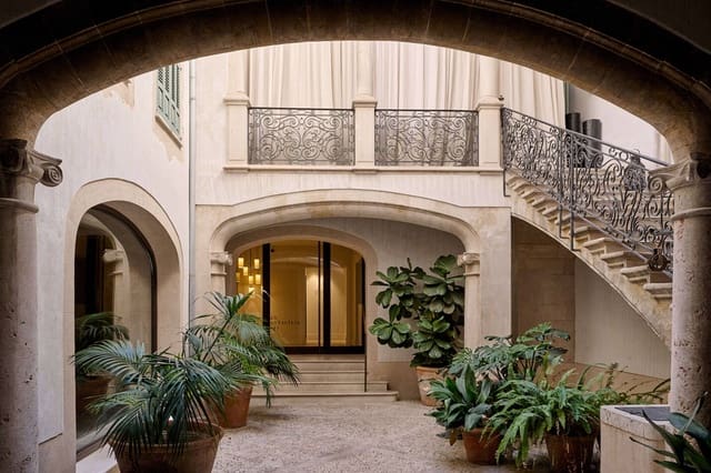 3 soveværelse Lejlighed til salg i Cort, Palma de Mallorca - € 2.995.000 (Ref: 9806997)