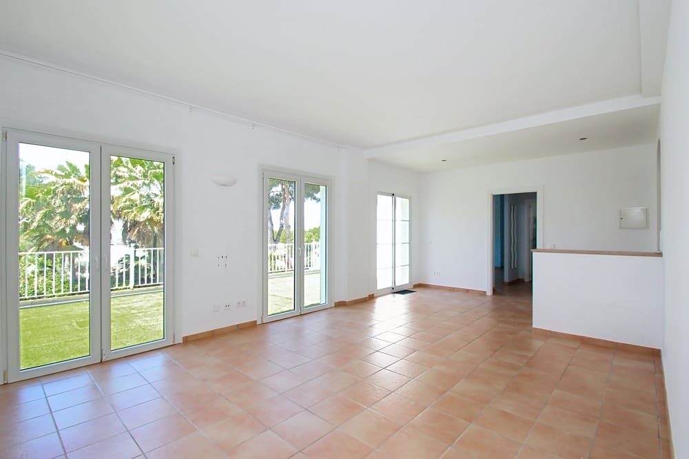 5 bedroom Villa for sale in Santa Ponsa - € 3,000,000 (Ref: 9827664)