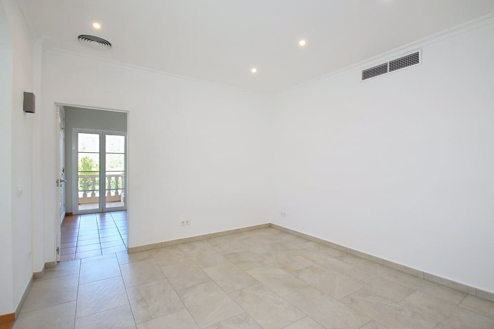 5 bedroom Villa for sale in Santa Ponsa - € 3,000,000 (Ref: 9827664)