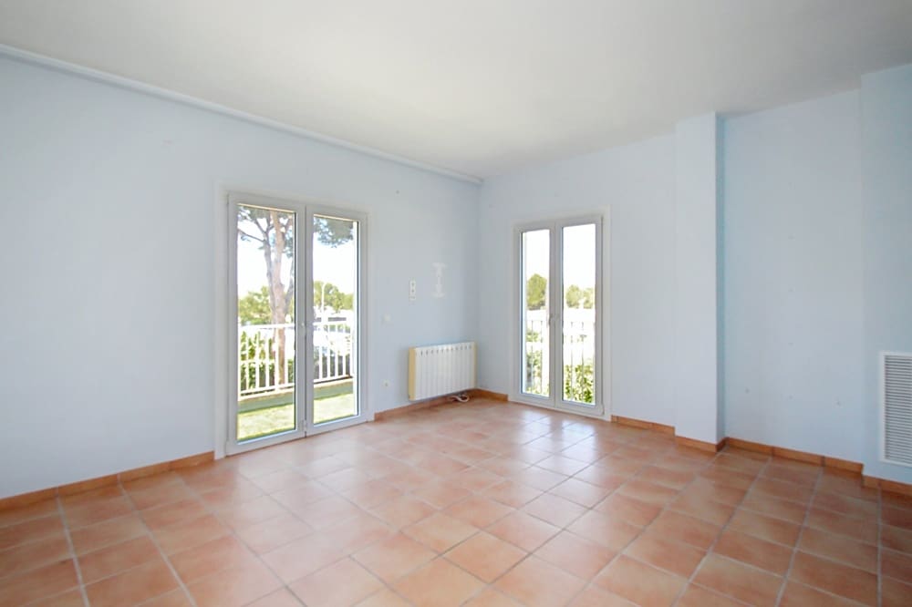 5 bedroom Villa for sale in Santa Ponsa - € 3,000,000 (Ref: 9827664)