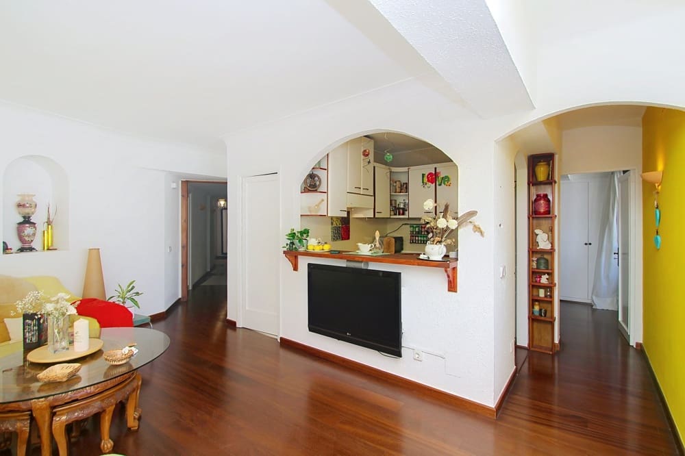 4 bedroom Flat for sale in Palma de Mallorca - € 750,000 (Ref: 9838657)