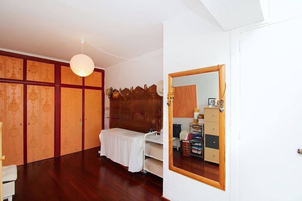 4 bedroom Flat for sale in Palma de Mallorca - € 750,000 (Ref: 9838657)