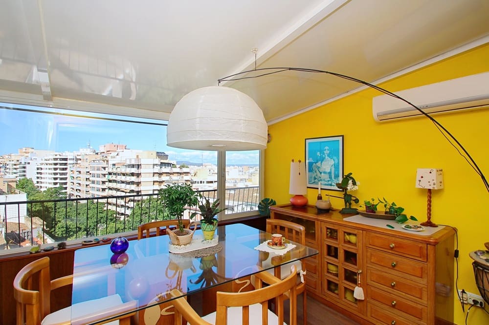 4 bedroom Flat for sale in Palma de Mallorca - € 750,000 (Ref: 9838657)