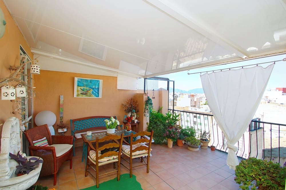 4 bedroom Flat for sale in Palma de Mallorca - € 750,000 (Ref: 9838657)