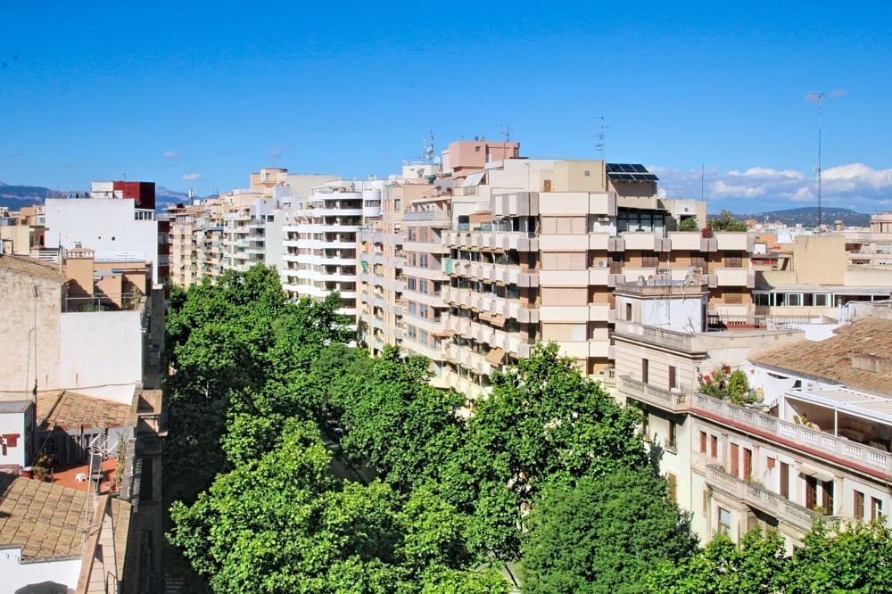 4 bedroom Flat for sale in Palma de Mallorca - € 750,000 (Ref: 9838657)
