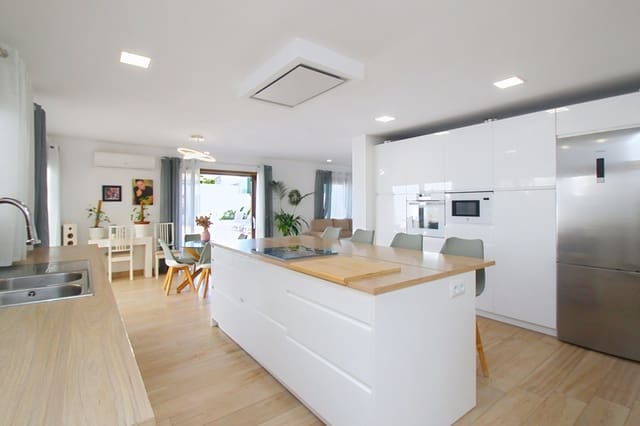 4 slaapkamer Rijtjeshuis te koop in Montuïri - € 1.600.000 (Ref: 9839839)