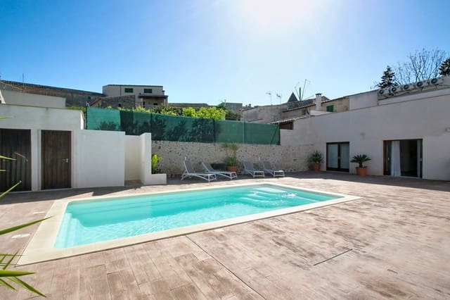 4 slaapkamer Rijtjeshuis te koop in Montuïri - € 1.600.000 (Ref: 9839839)
