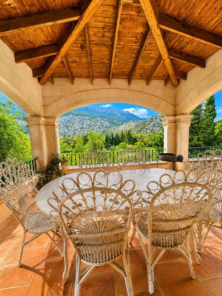 12 bedroom Finca/Country House for sale in Escorca - € 6,000,000 (Ref: 9850641)