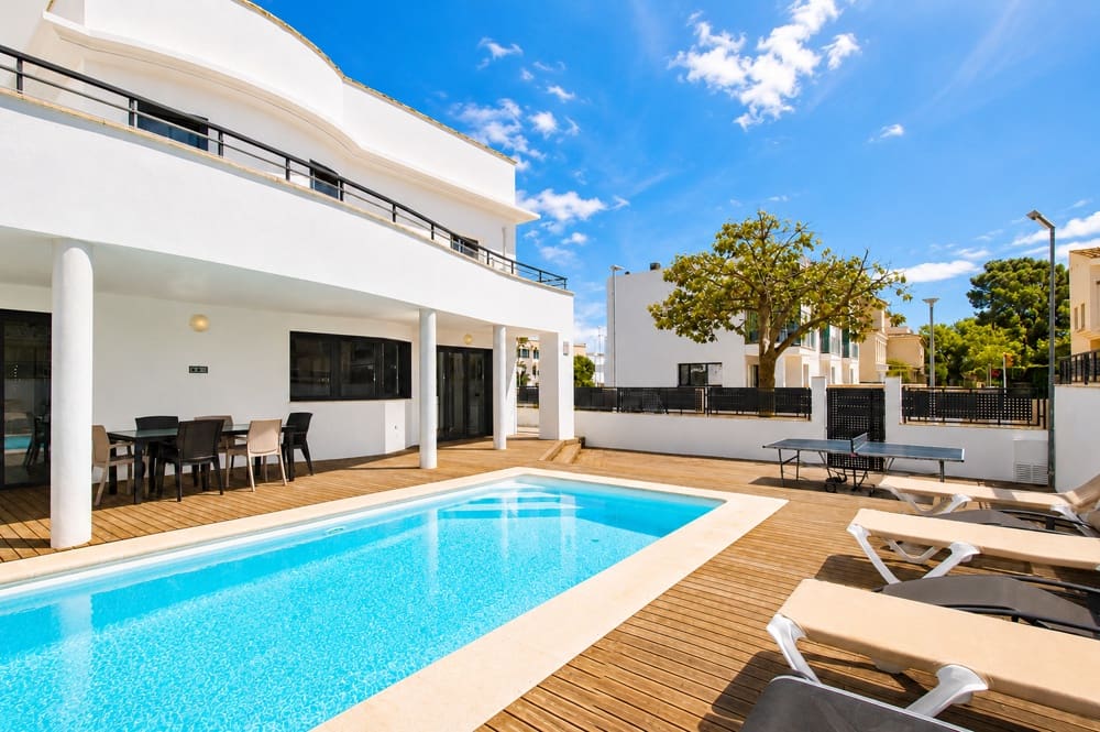 14 bedroom Townhouse for sale in Can Pastilla - € 3,200,000 (Ref: 9854615)