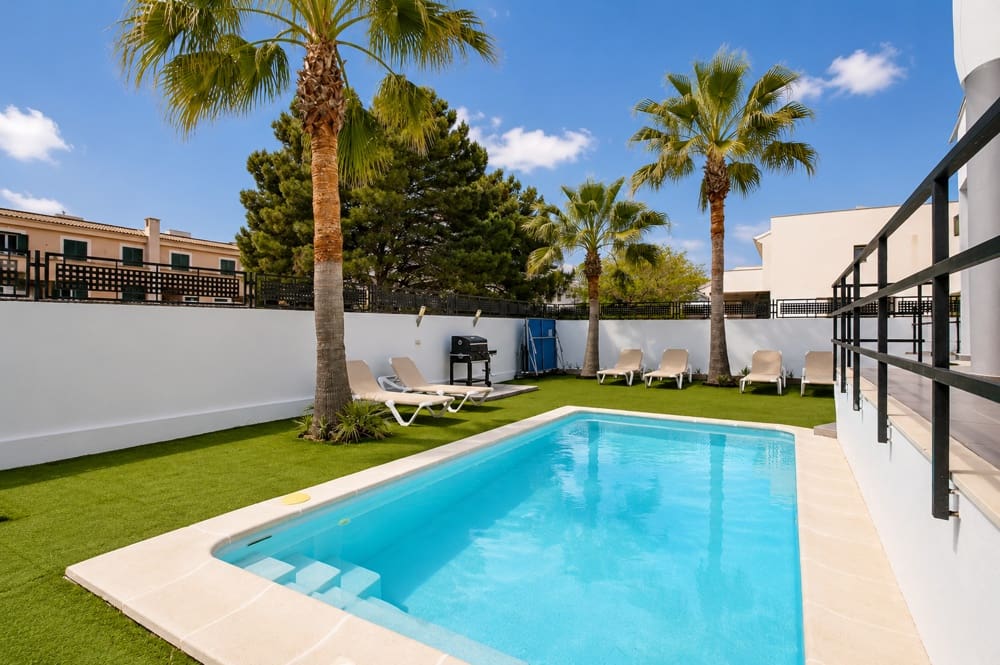 14 bedroom Townhouse for sale in Can Pastilla - € 3,200,000 (Ref: 9854615)