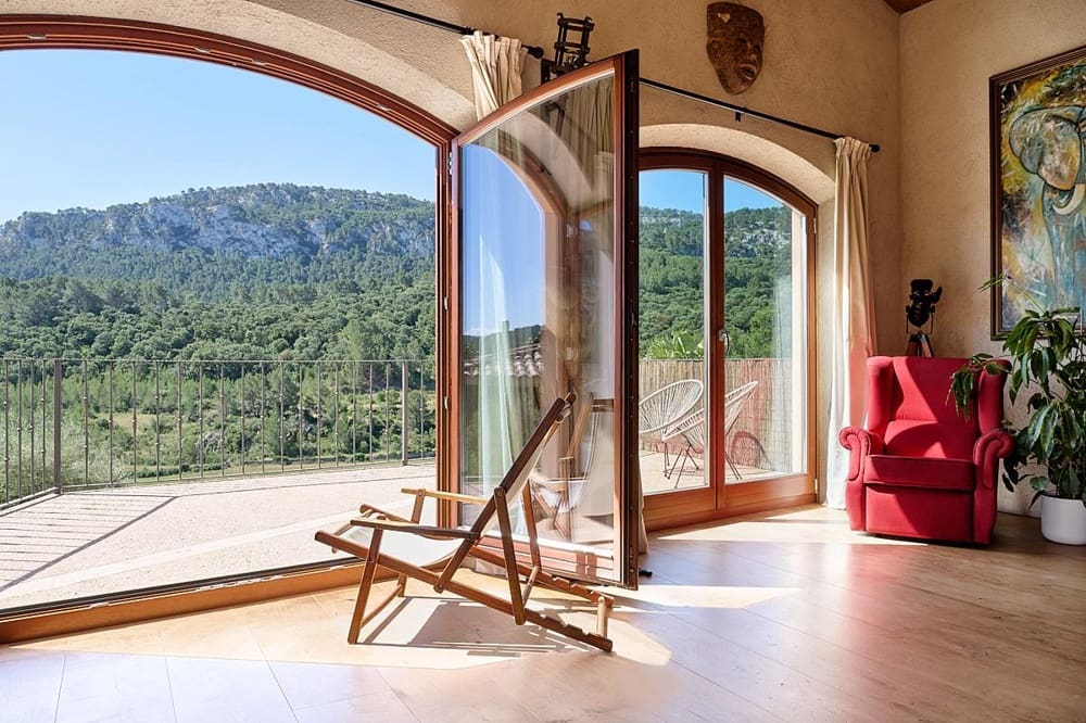 3 bedroom Finca/Country House for sale in Puigpunyent - € 1,930,000 (Ref: 9863721)