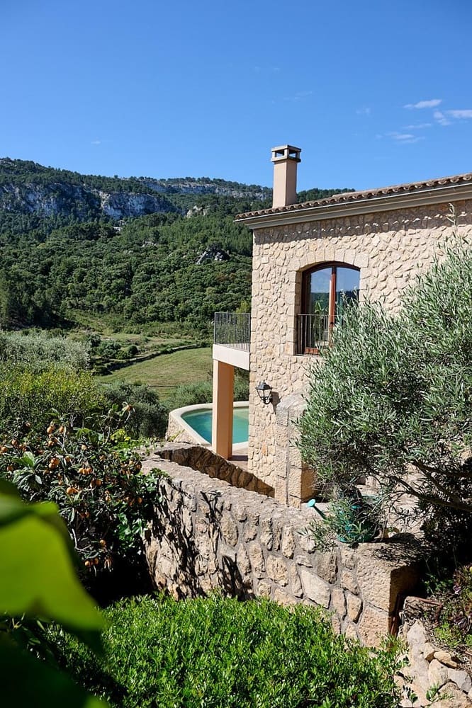 3 bedroom Finca/Country House for sale in Puigpunyent - € 1,930,000 (Ref: 9863721)