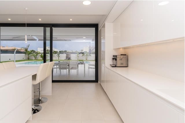 3 chambre Maison de Ville à vendre à Badia Blava, Llucmajor avec garage - 1 250 000 € (Ref: 9865526)