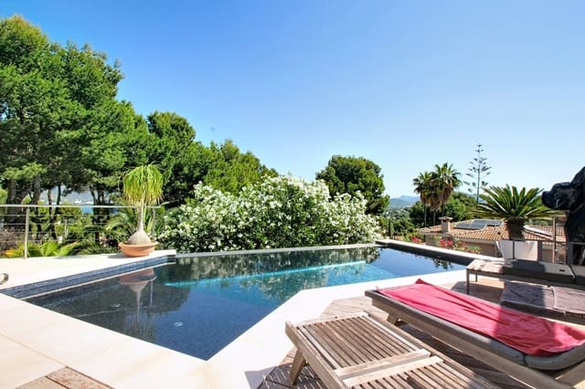 4 soveværelse Villa til salg i Santa Ponsa, Calvià - € 3.950.000 (Ref: 9872696)
