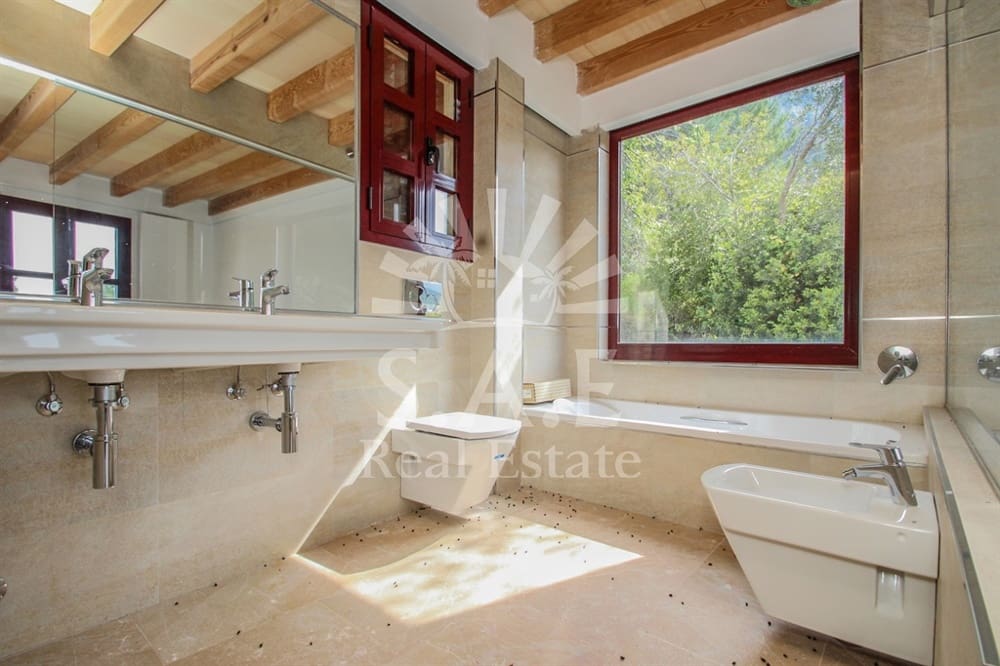 6 bedroom Villa for sale in Estellenchs - € 3,500,000 (Ref: 9872697)