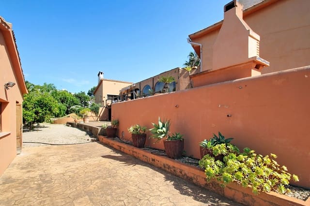 4 soveværelse Byhus til salg i Santa Ponsa, Calvià - € 1.995.000 (Ref: 9877235)