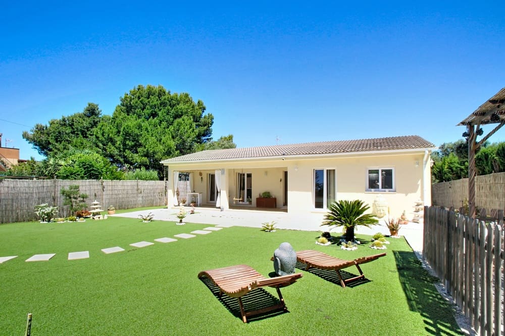 2 bedroom Townhouse for sale in Badia Blava - € 725,000 (Ref: 9882600)