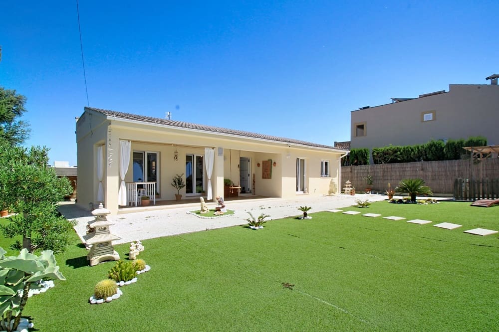 2 bedroom Townhouse for sale in Badia Blava - € 725,000 (Ref: 9882600)